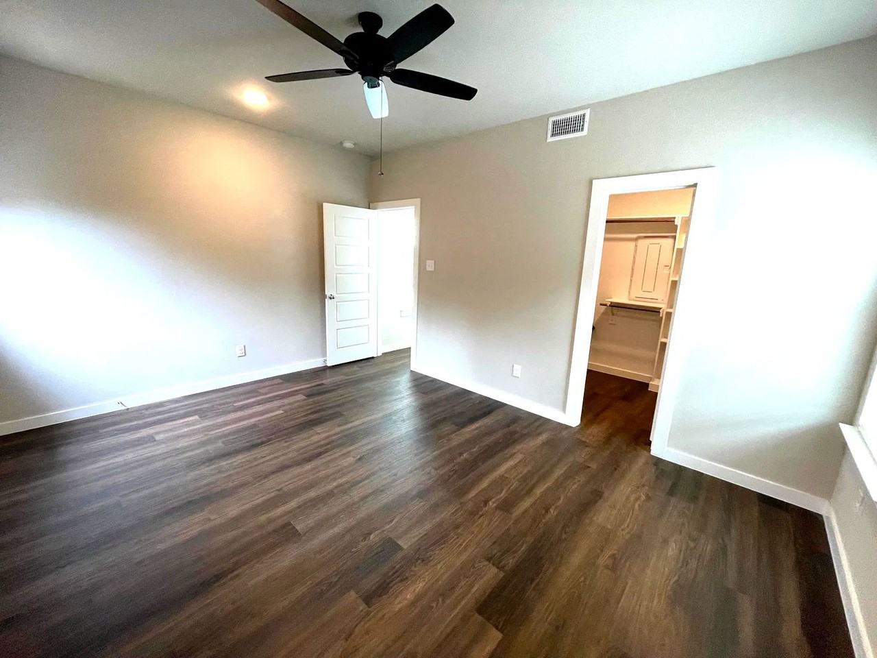 1127 Eloise Drive #01-125 - Photo 4 of 8