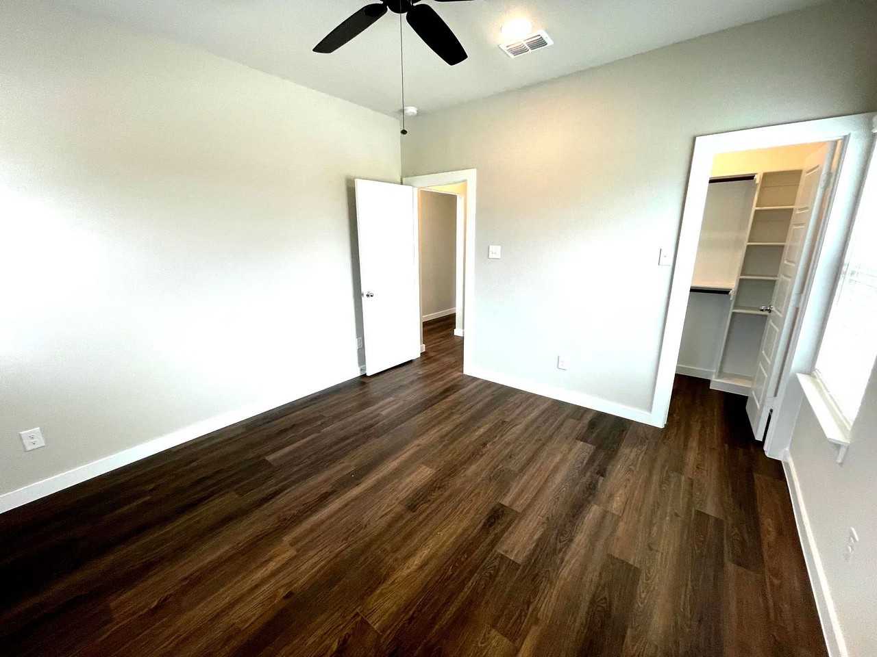 1127 Eloise Drive #02-227 - Photo 4 of 8