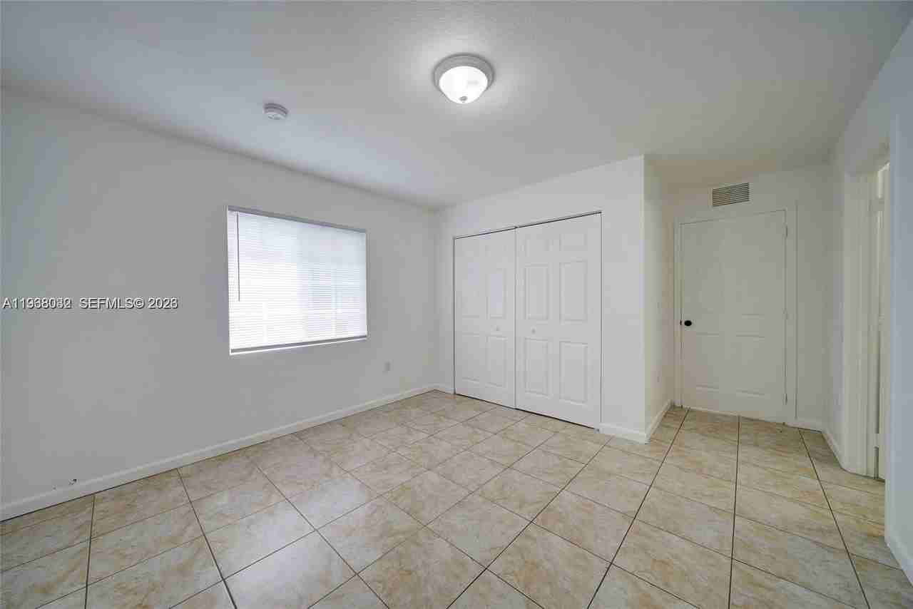 2243 Nw 61st St #2243 - Photo 6 of 8