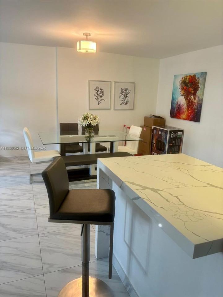 10101 E Bay Harbor Dr #309 - Photo 3 of 8