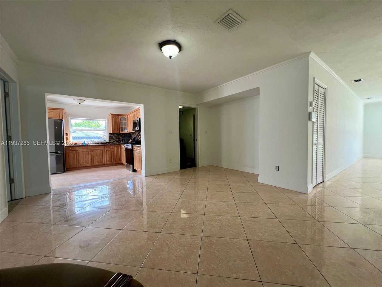 11950 Sw 199th St #1 - Photo 7 of 8