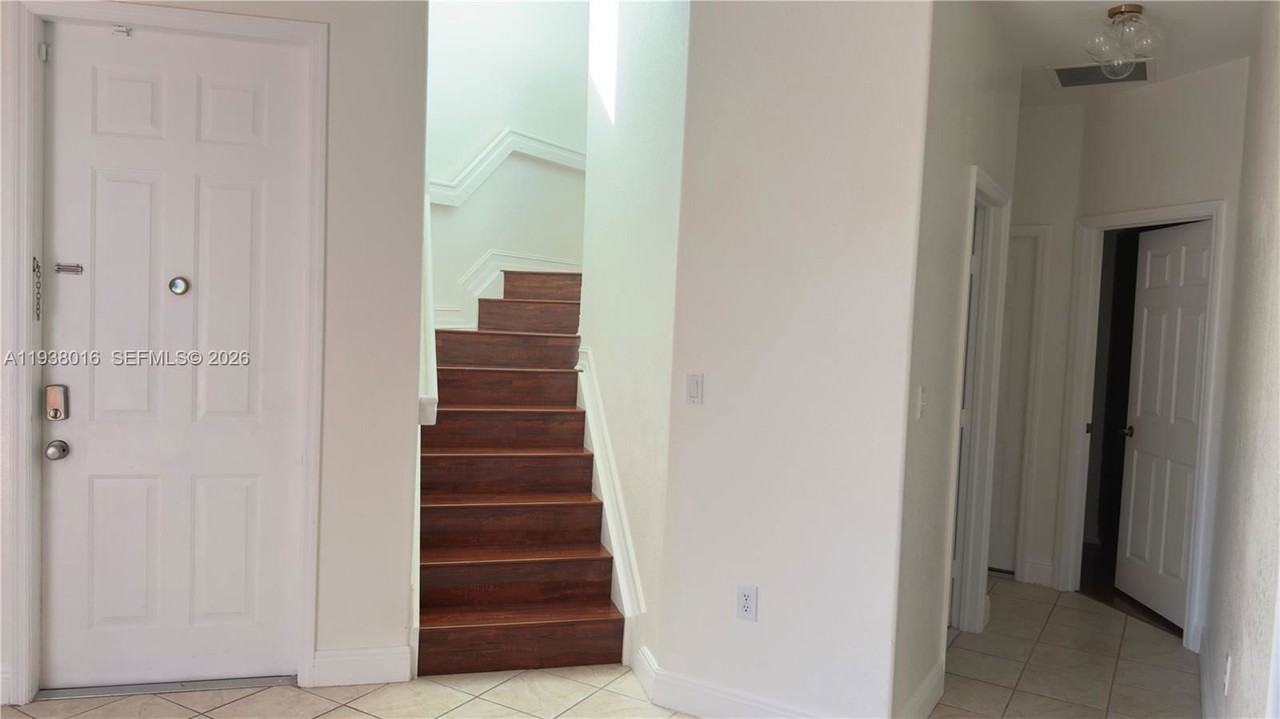 7633 Nw 114th Path #7633 - Photo 2 of 8