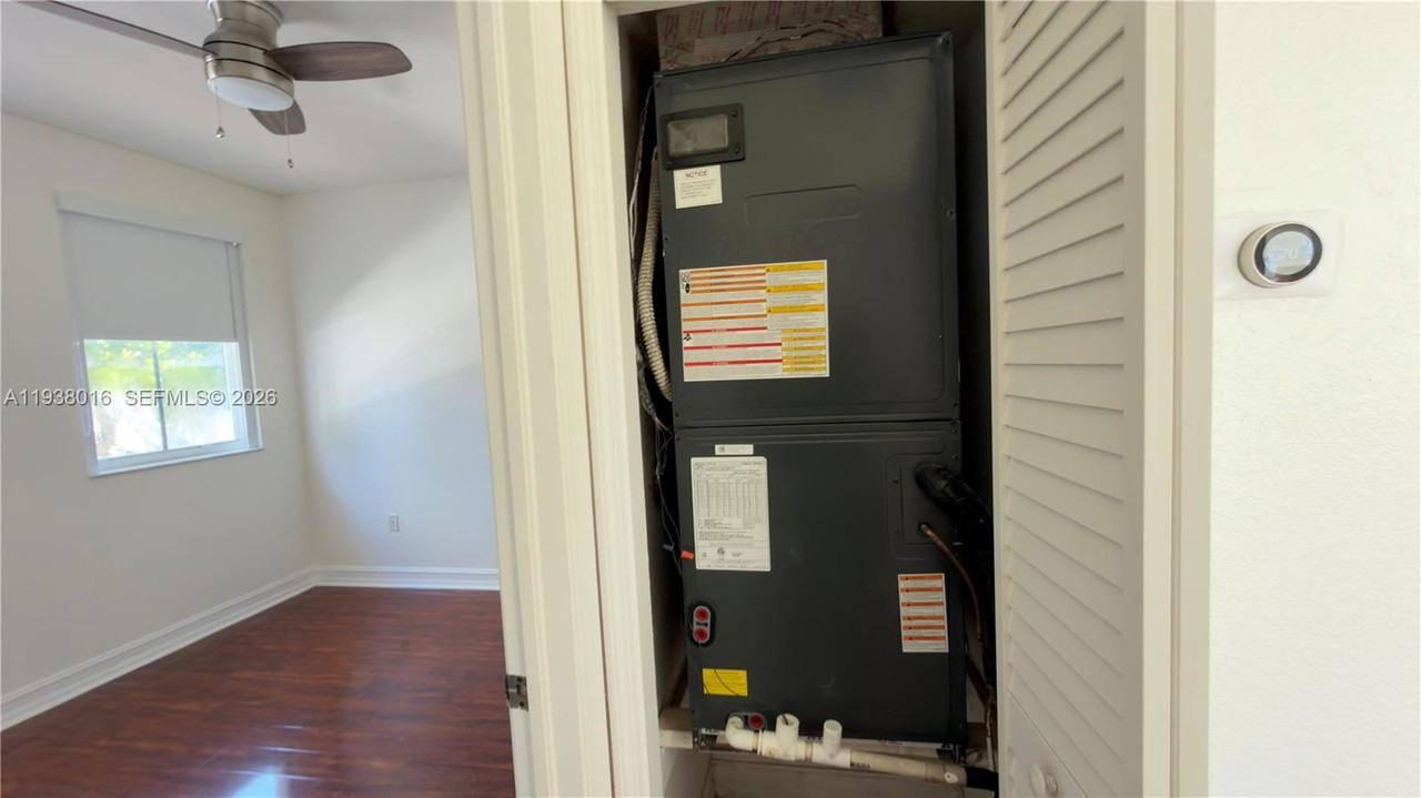 7633 Nw 114th Path #7633 - Photo 7 of 8