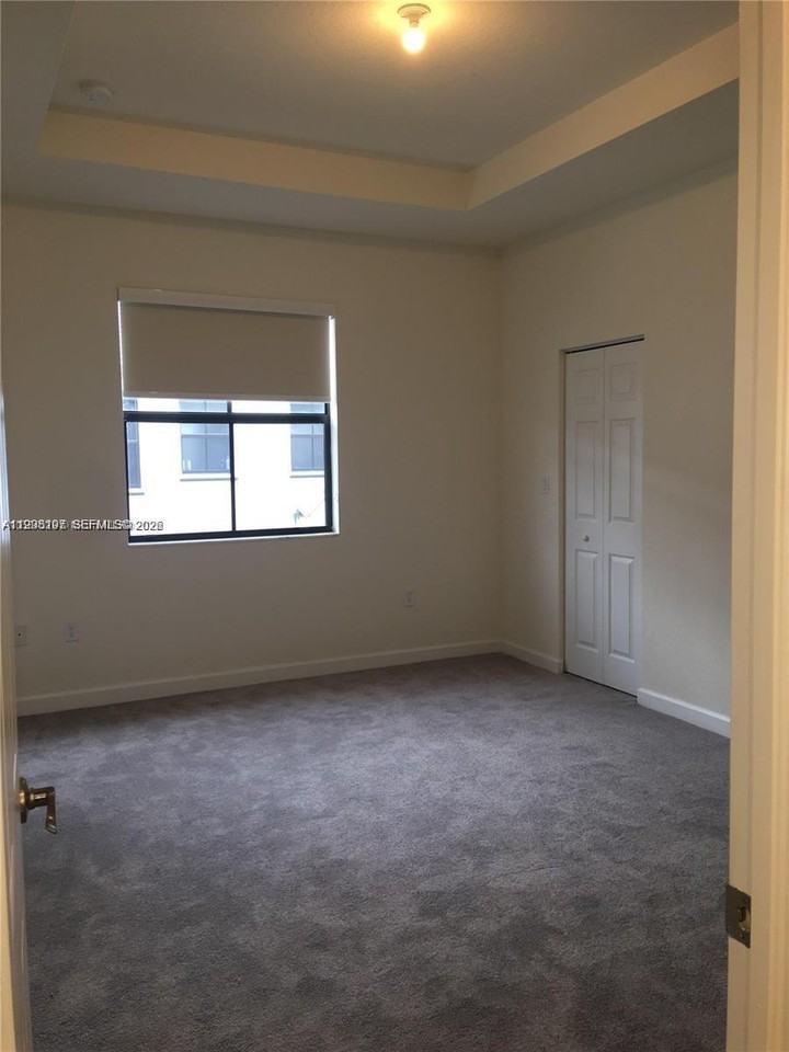 10323 W 34th Ln #10323 - Photo 5 of 8