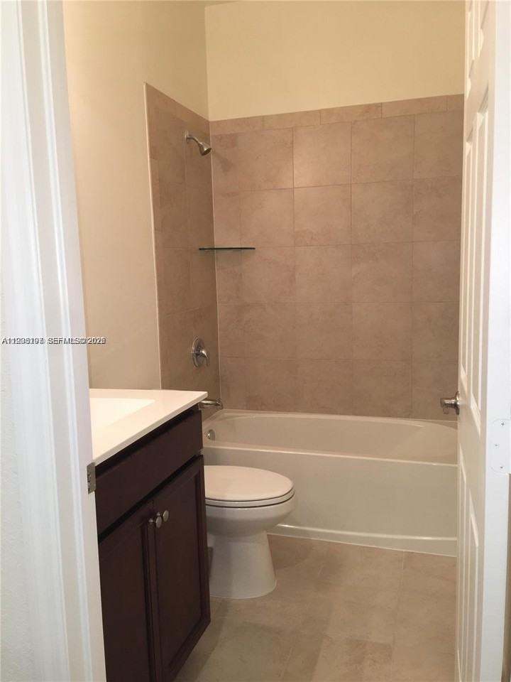 10323 W 34th Ln #10323 - Photo 6 of 8