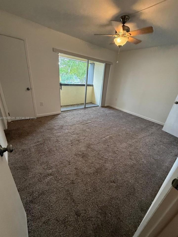 8713 Sw 137th Ave #8713 - Photo 7 of 8