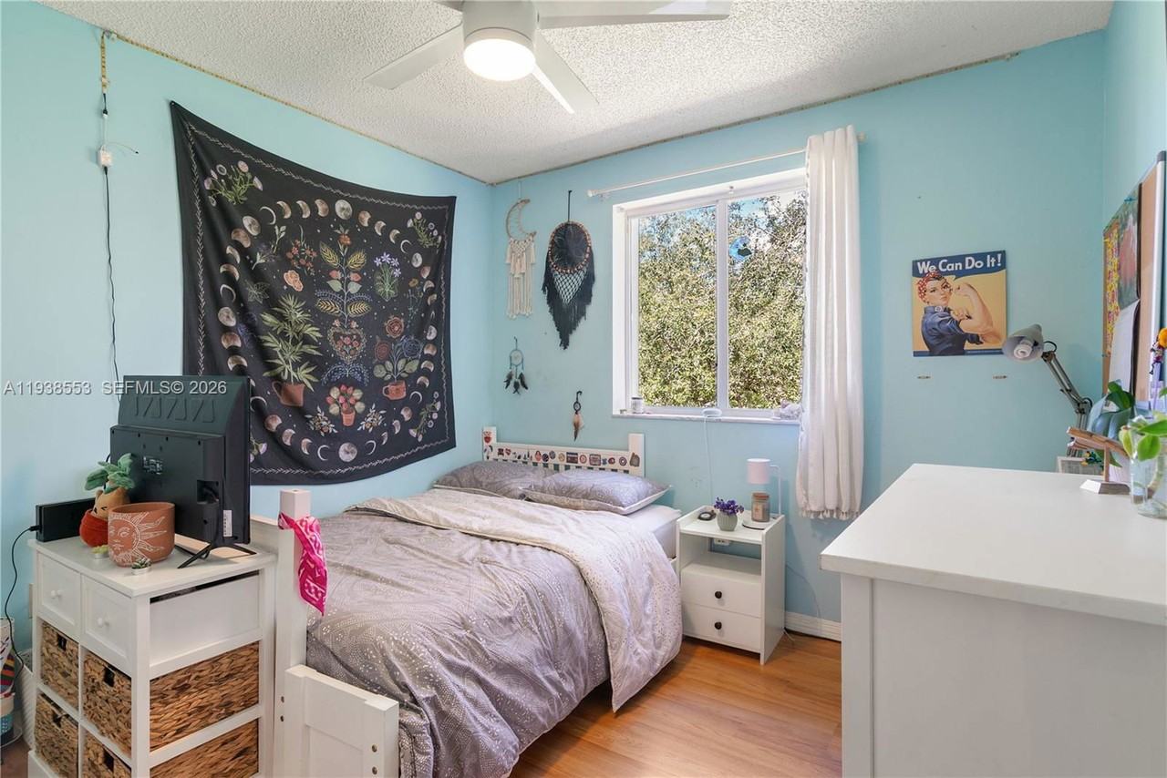 2229 Se 25th Ave #2229 - Photo 7 of 8