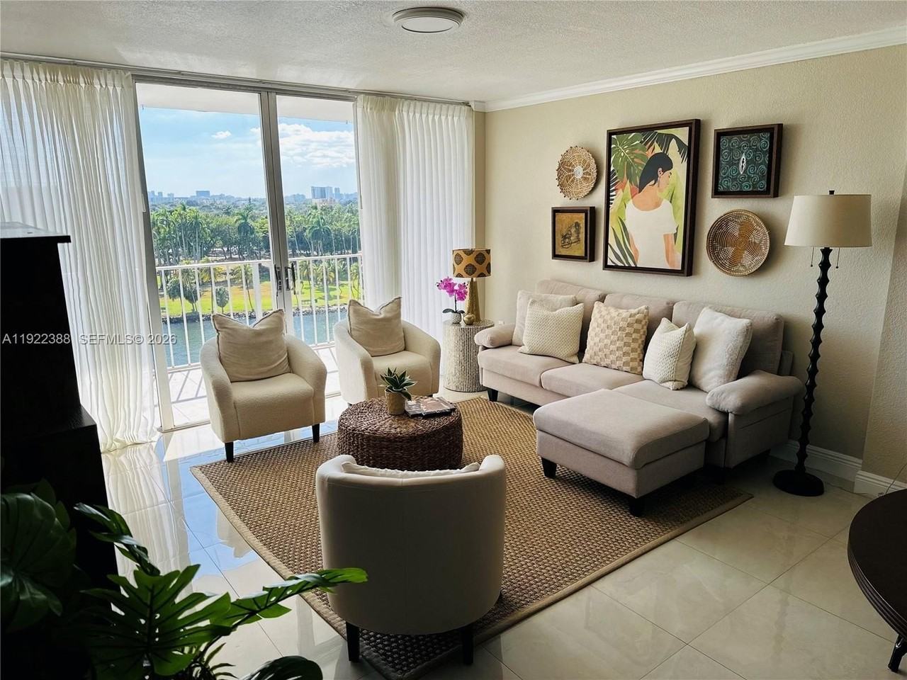 1700 Nw North River Dr #907 - Photo 5 of 15