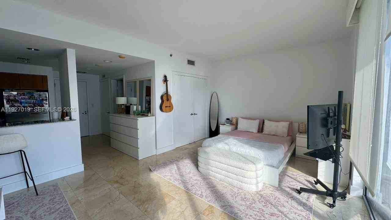 1050 Brickell Ave #3212 - Photo 5 of 25
