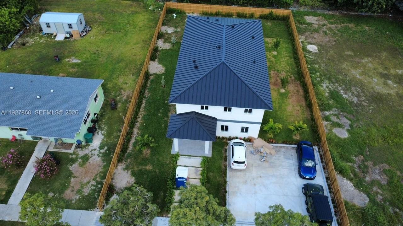 722 Nw 6th Ct #722 - Photo 7 of 11