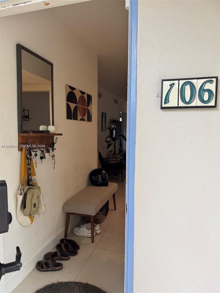 215 Ne 16th Ave #106 - Photo 2 of 18