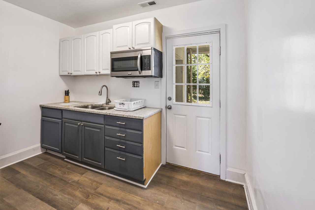 N 16th Ave - Photo 7 of 17