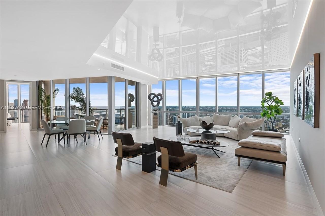 851 Ne 1st Ave - Photo 2 of 50