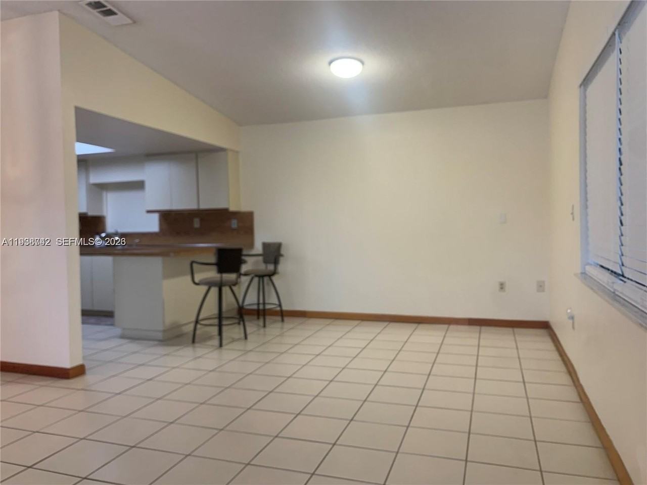 1261 Sw 138th Ct - Photo 5 of 11