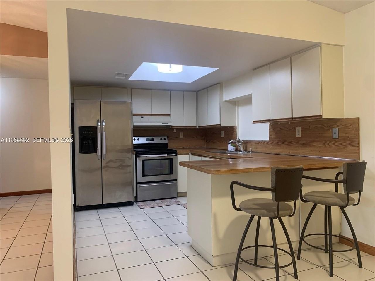 1261 Sw 138th Ct - Photo 6 of 11