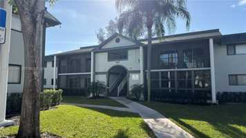 featured image of 468 Ne 206th Ln #201