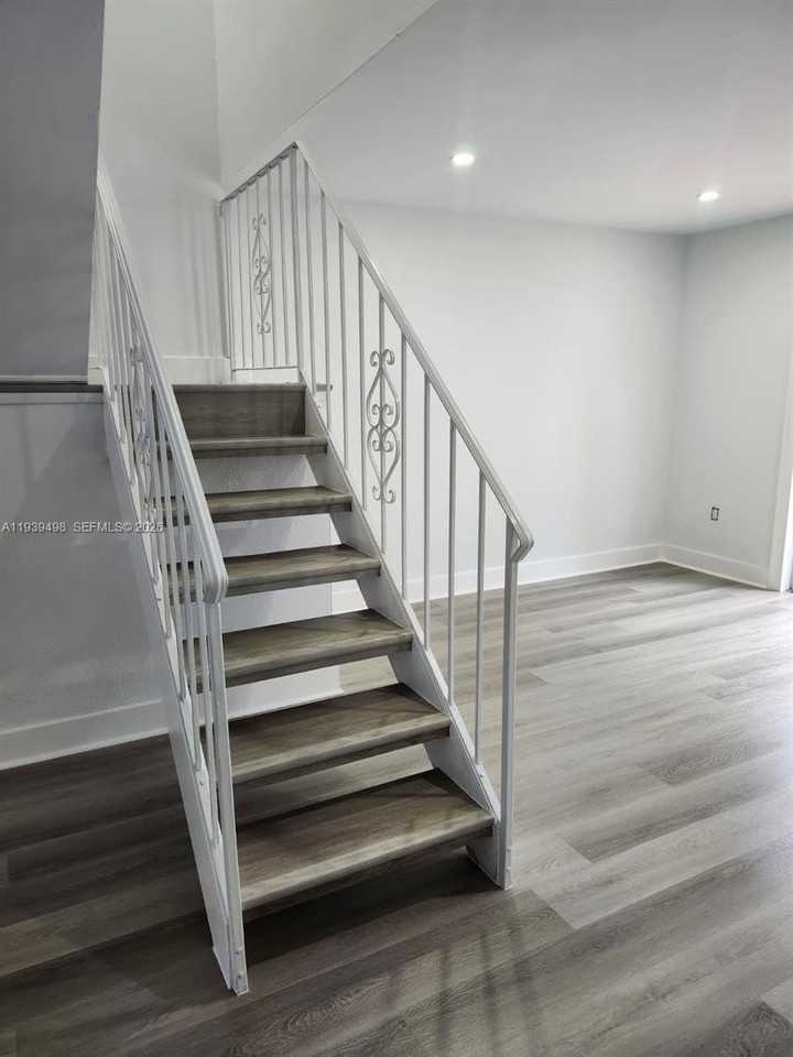 22304 Sw 103rd Ct #22304 - Photo 7 of 28