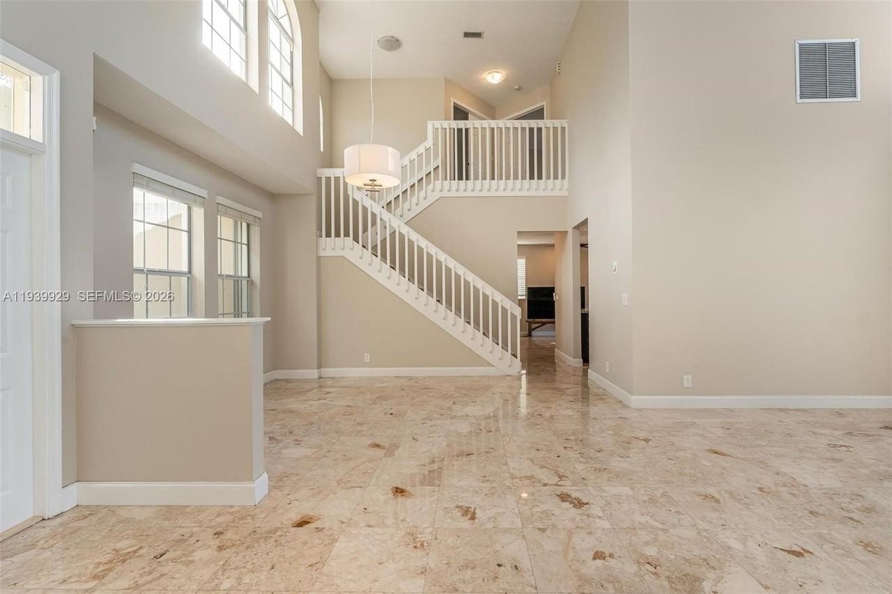 2670 Palmer Pl - Photo 6 of 44