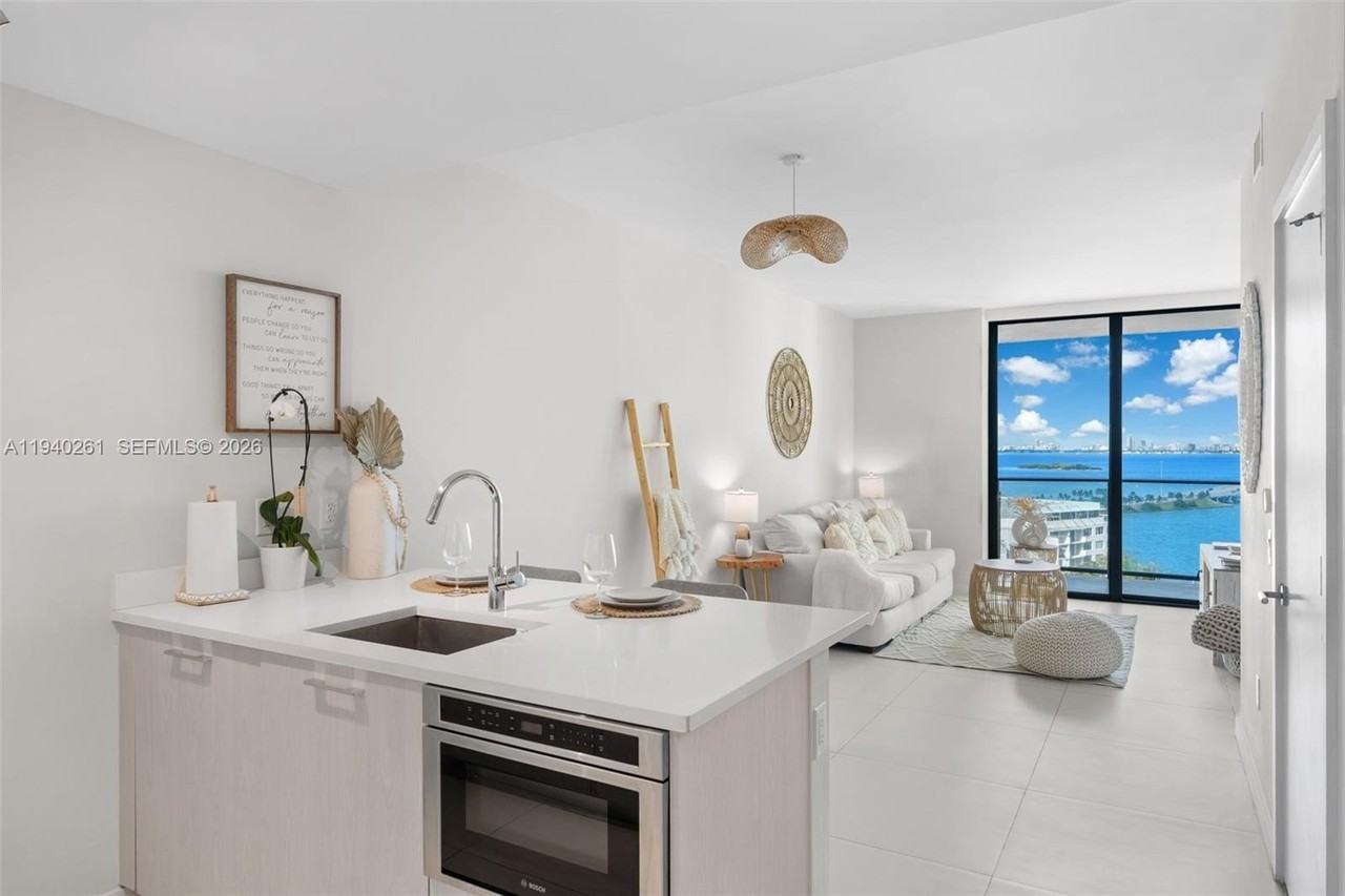 501 Ne 31st St #1503 - Photo 6 of 50