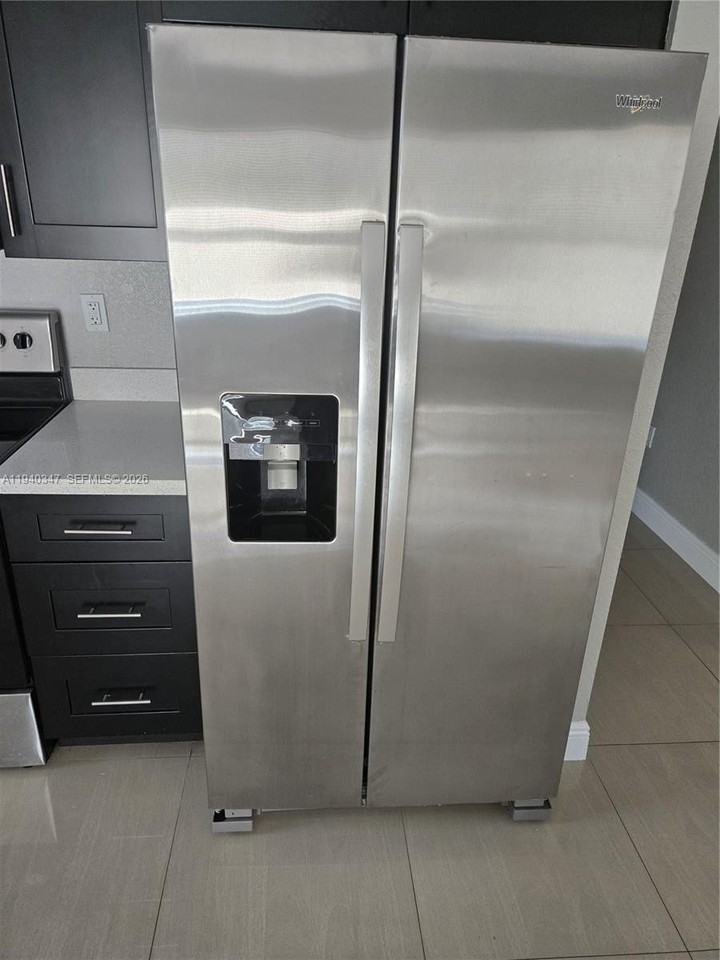 1707 Nw 68th Ter #1 - Photo 4 of 22