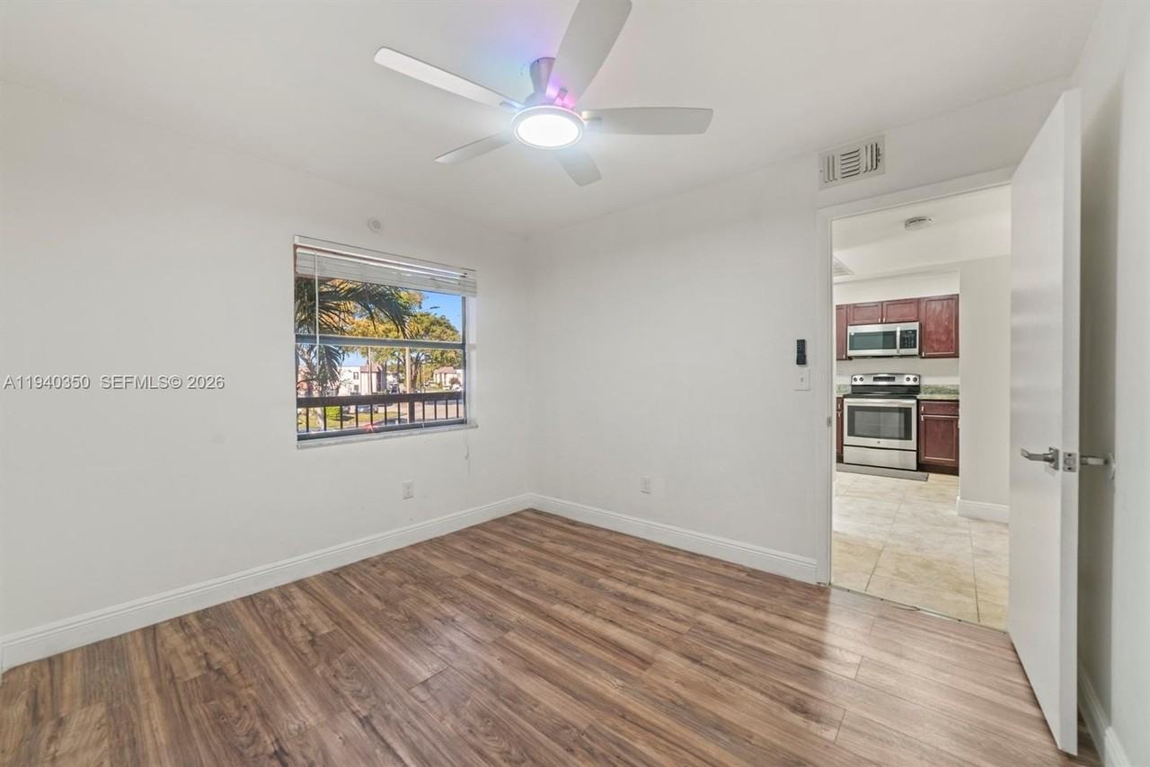 880 Ne 207th Ter #202-10 - Photo 7 of 15