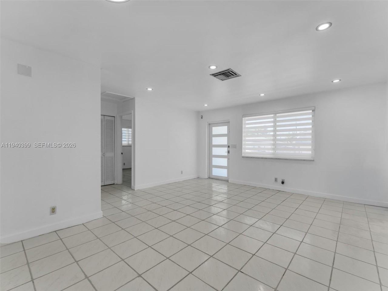 1811 Sw 97th Ter #2 - Photo 6 of 29