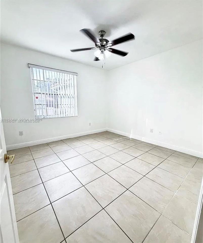 2650 E Aragon Blvd #2 - Photo 7 of 22