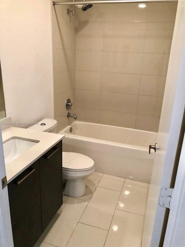 3484 Nw 13th St #3484 - Photo 4 of 14