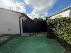 200 W 53rd Ter #A - Photo 1 of 1