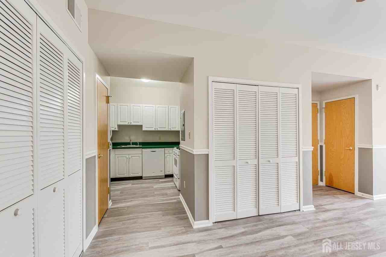 160 Durham Ave #305 - Photo 6 of 39