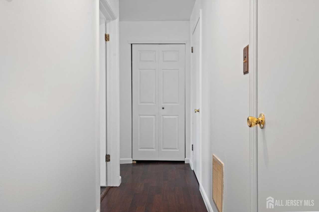 12 Kingston Run - Photo 4 of 22