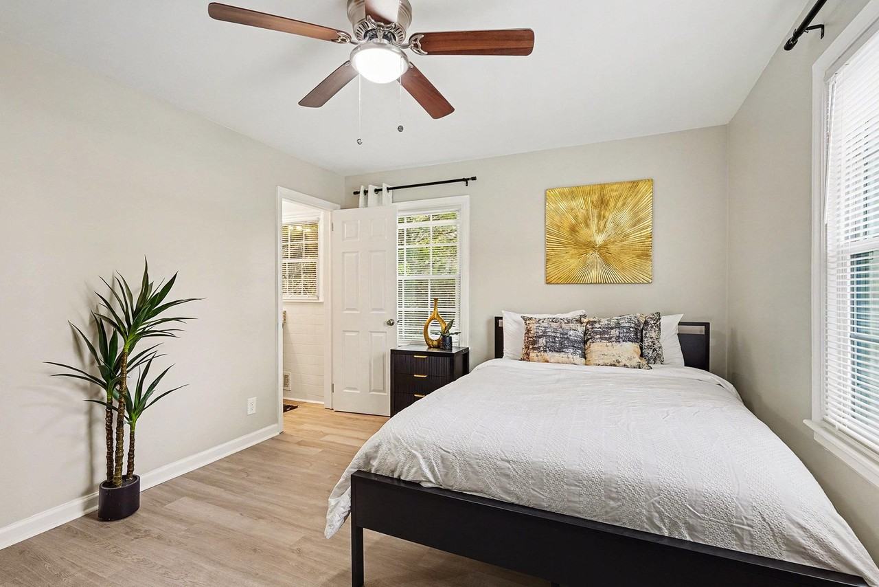 Woodhill Ln - Photo 6 of 11