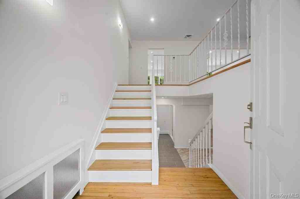 26 Ravine Rd - Photo 2 of 34