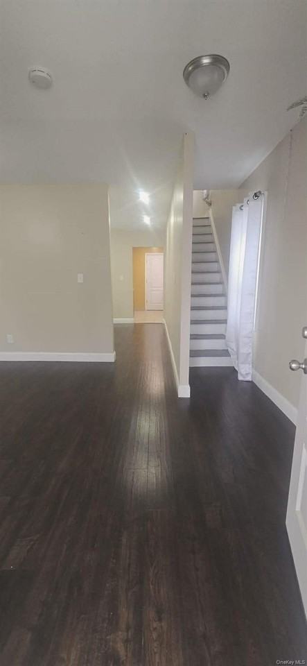 10824 Springfield Blvd - Photo 7 of 10