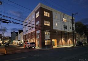 featured image of 122 Greenwich Ave Unit 202 #202