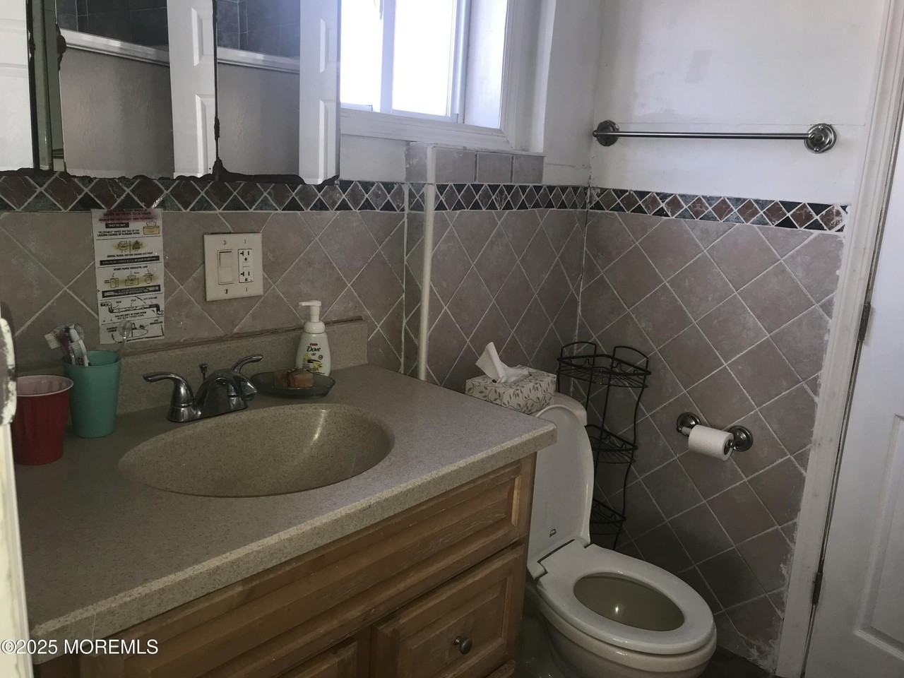 11 Lakeview Rd - Photo 4 of 15