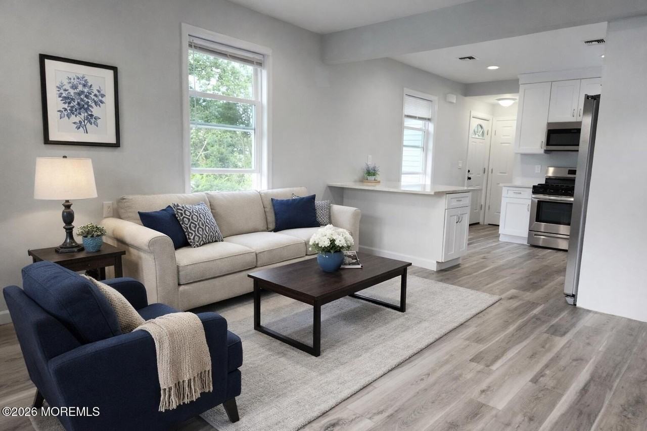 399 Monmouth Ave Unit 2 #2 - Photo 6 of 17