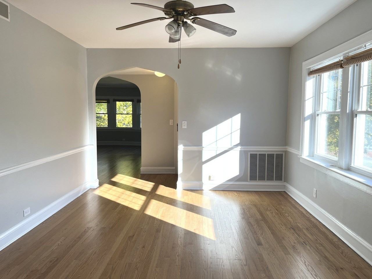 8906 Ewing Ave Apt 2 #2 - Photo 5 of 25