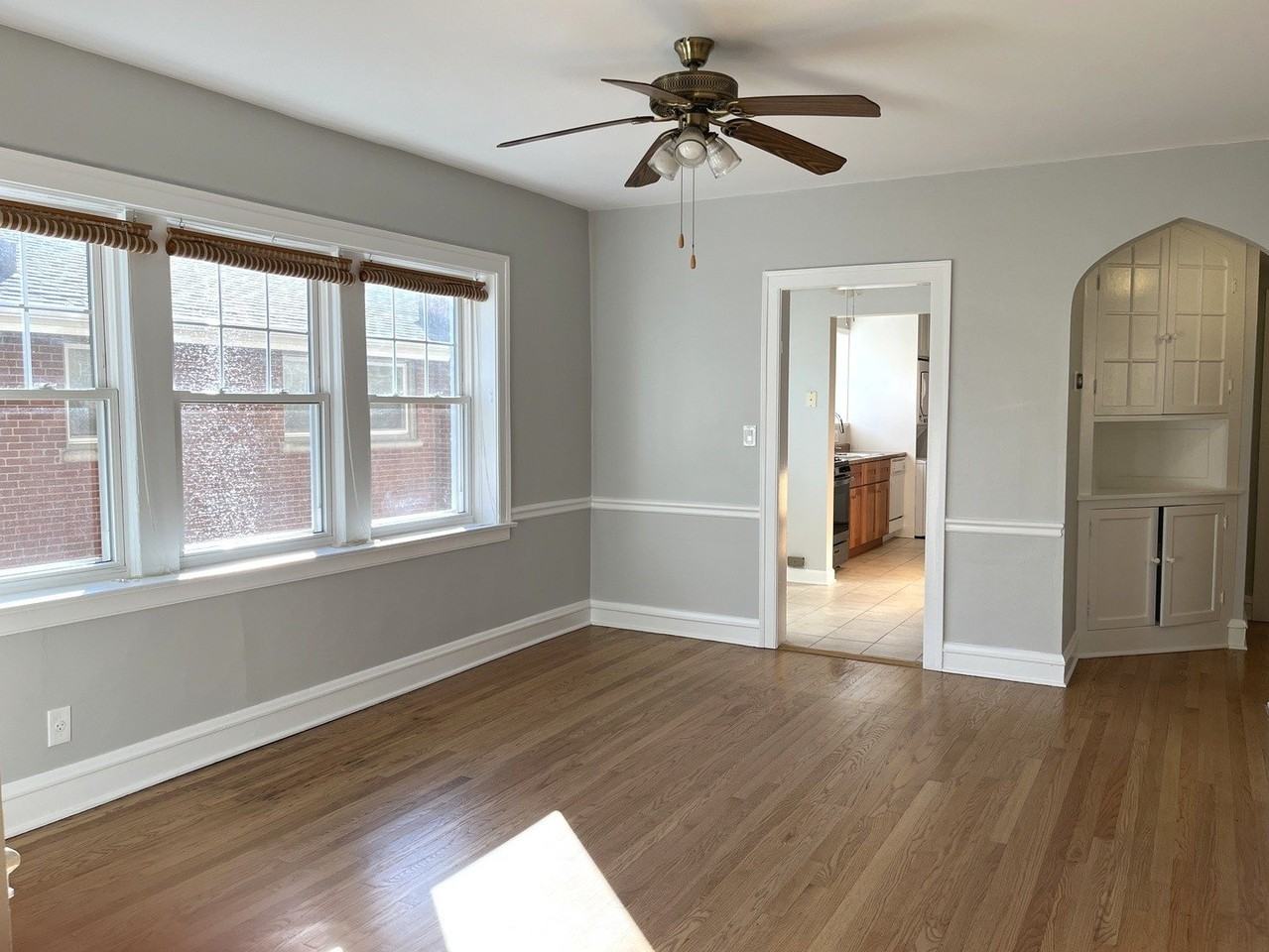 8906 Ewing Ave Apt 2 #2 - Photo 6 of 25