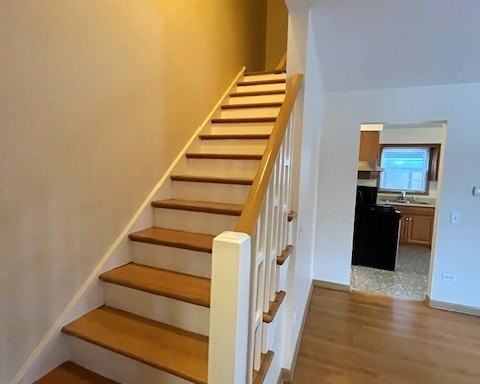 610 Walnut St - Photo 4 of 12