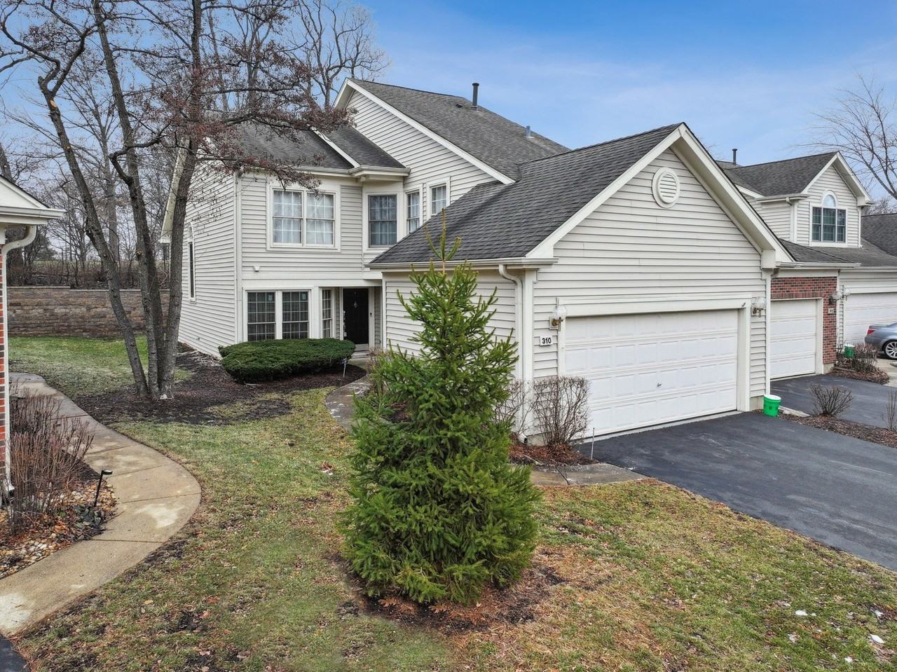 310 Spring Creek Cir - Photo 2 of 25