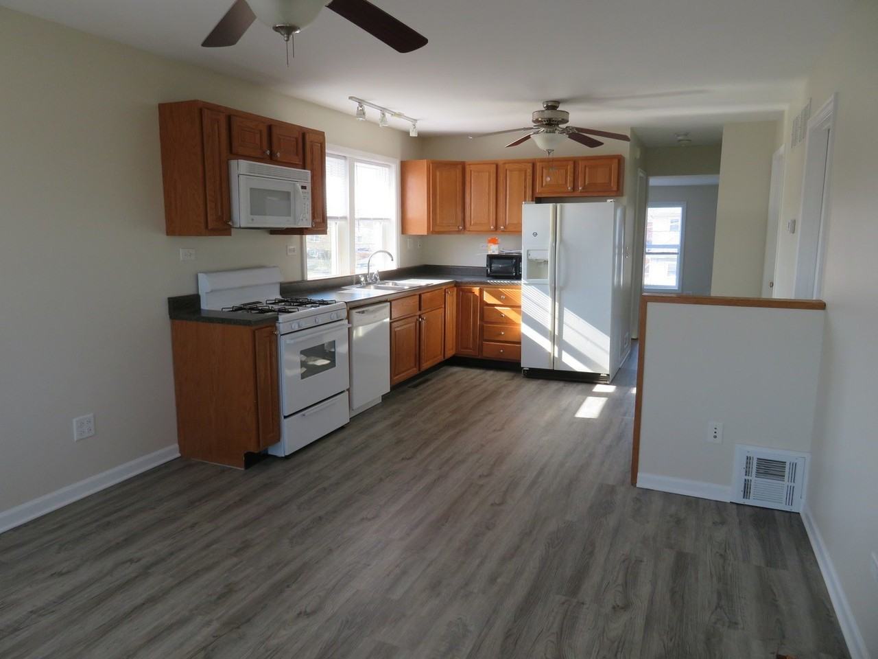 118 N 12th Ave Apt 2 #2 - Photo 5 of 38