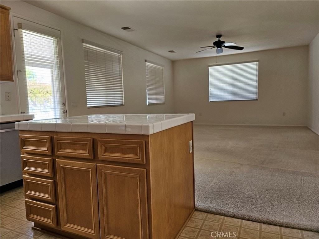 145 Tijeras Crk - Photo 7 of 11