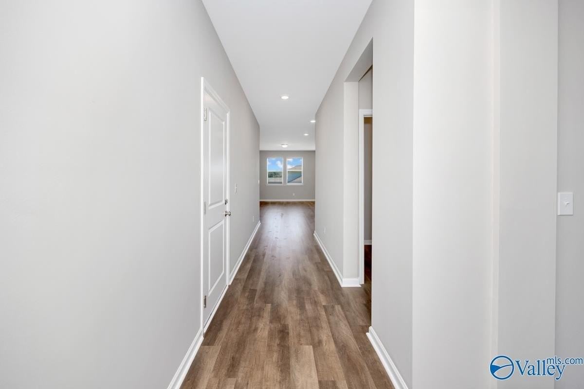 103 Evergreenmill Ln - Photo 3 of 35