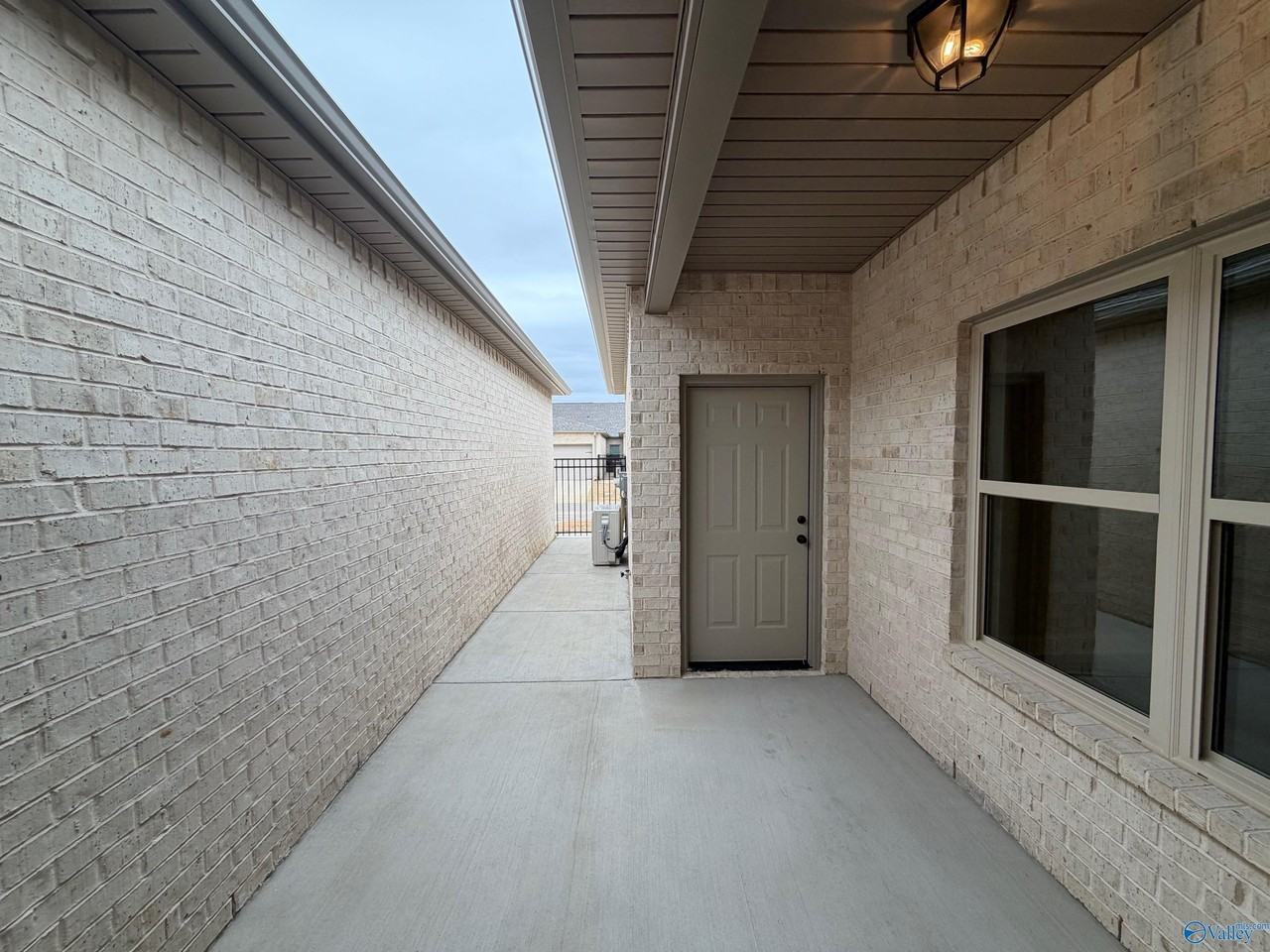 433 Lando Cain Rd - Photo 2 of 28