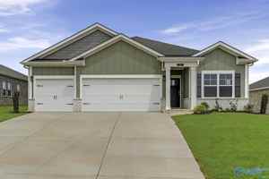 featured image of 307 Wraywood Rd