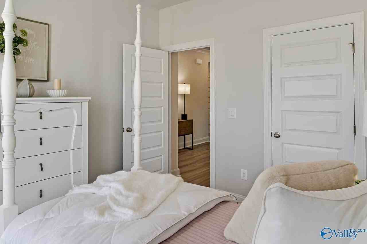 307 Wraywood Rd - Photo 5 of 38