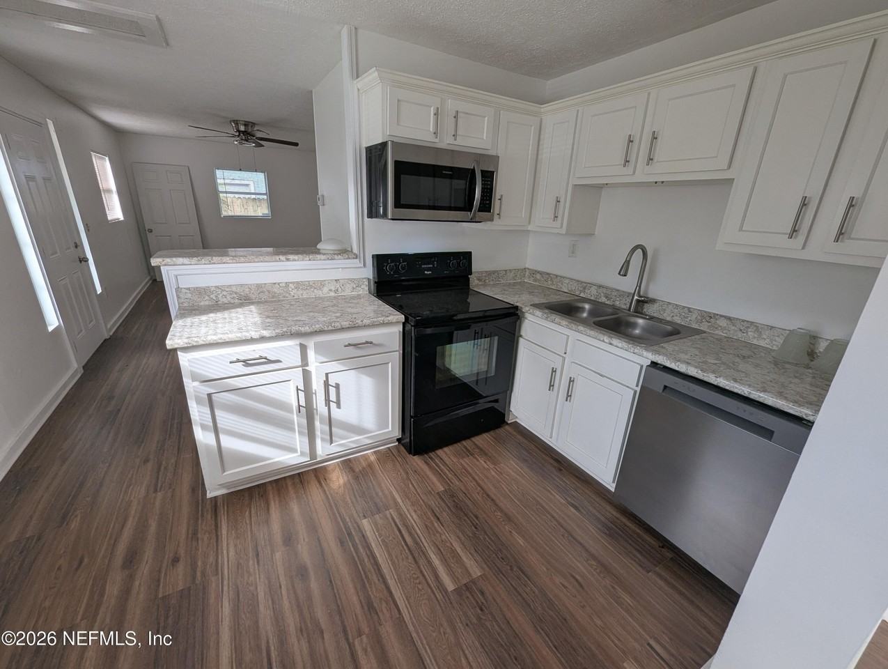 3333 Myra St - Photo 7 of 19