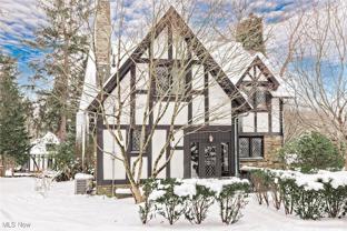 7020 S Woodland Rd - Photo 1 of 1