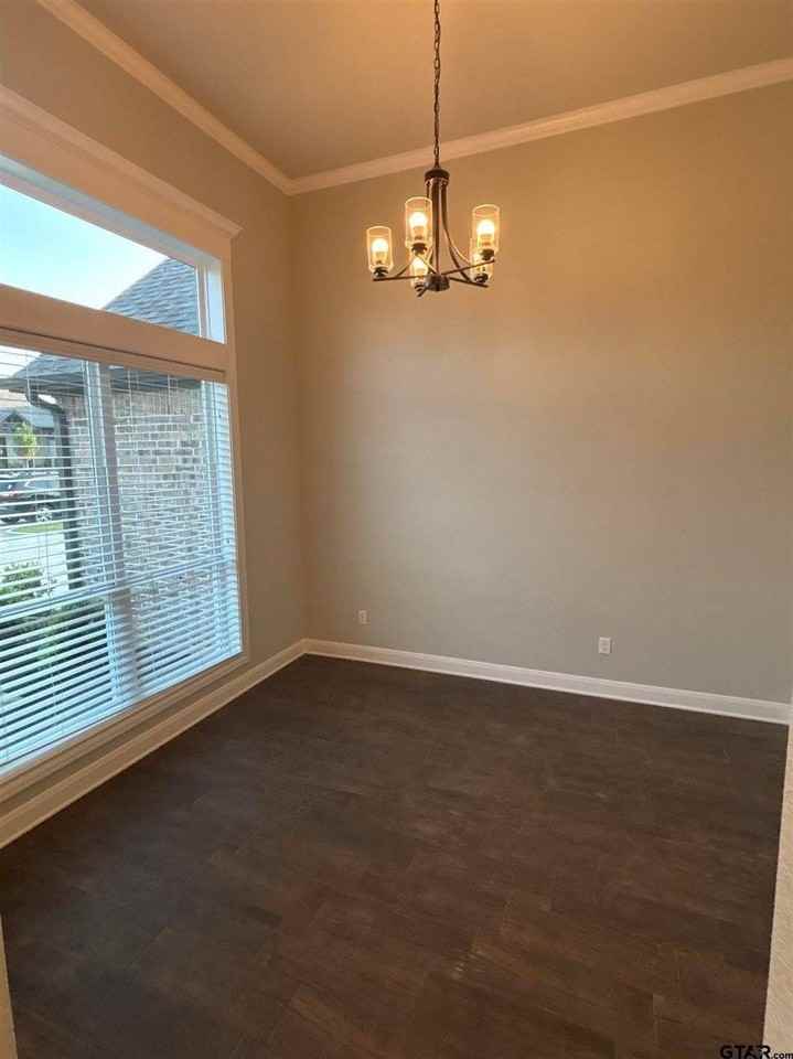 11754 Jayden Ln - Photo 5 of 44